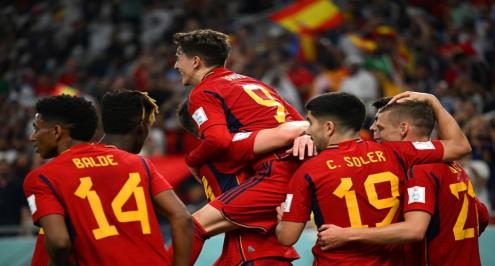 صحافة المونديال.. طريق إسبانيا المفخخ.. مأزق رينارد.. وتغييرات في تشكيل فرنسا